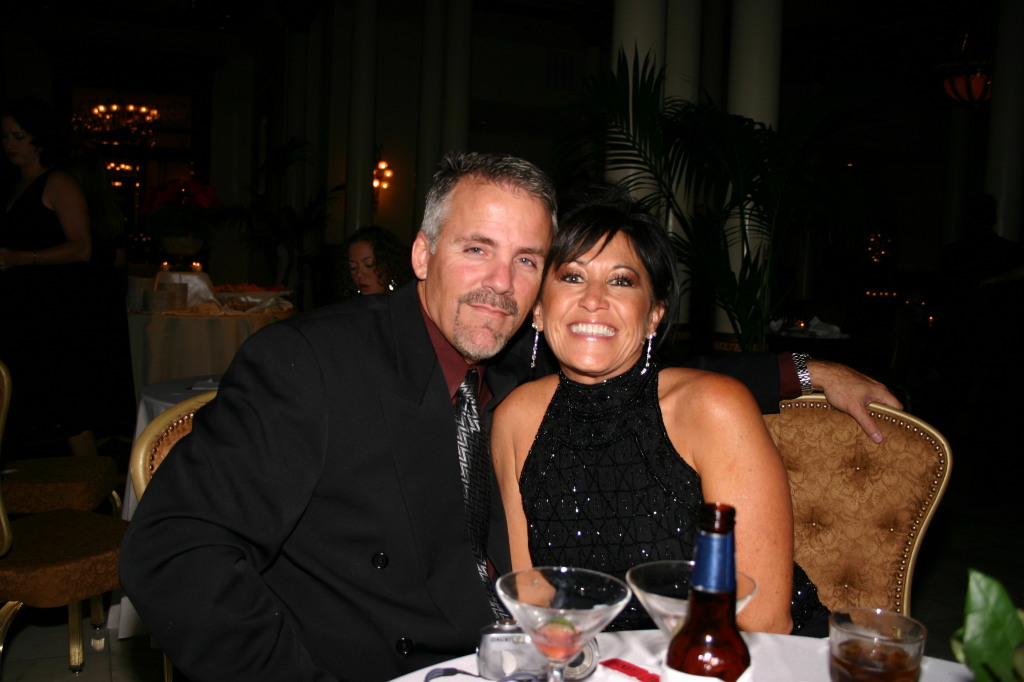2005-12-02-Motive-Xmas-Party-02-Joe-Sheri.JPG