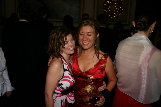 2005/12(December)/Motive-Xmas-Party/640x480_2005-12-02-Motive-Xmas-Party-18-Heather-Kathy.JPG