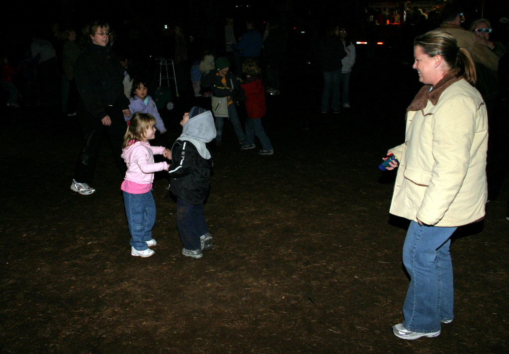 2005-12-22-Trail-of-Lights-06.JPG
