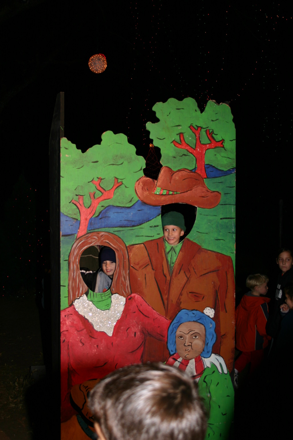 2005/12(December)/Trail-of-Lights/1024x768_2005-12-22-Trail-of-Lights-34.JPG