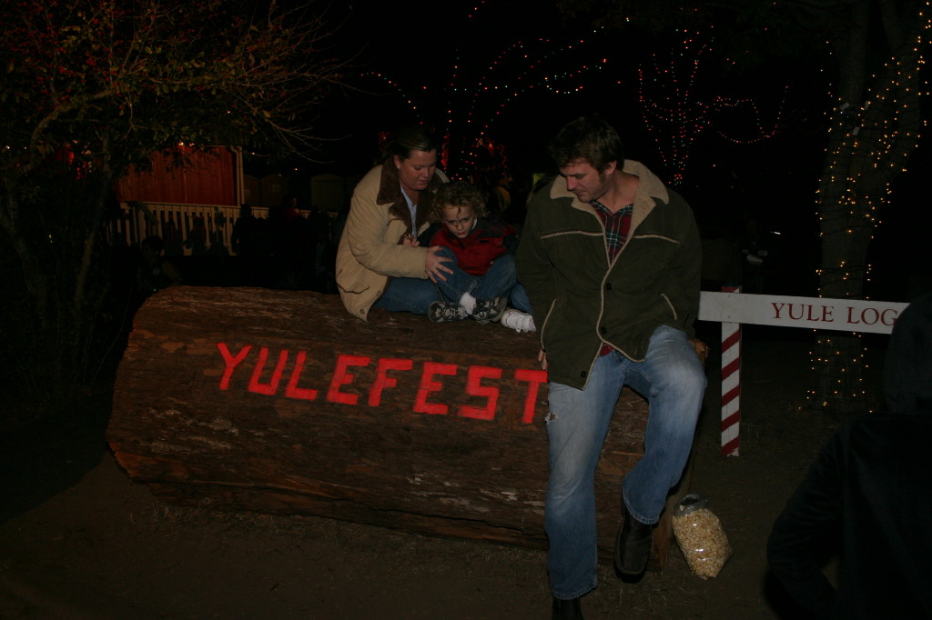 2005/12(December)/Trail-of-Lights/1024x768_2005-12-22-Trail-of-Lights-59.JPG