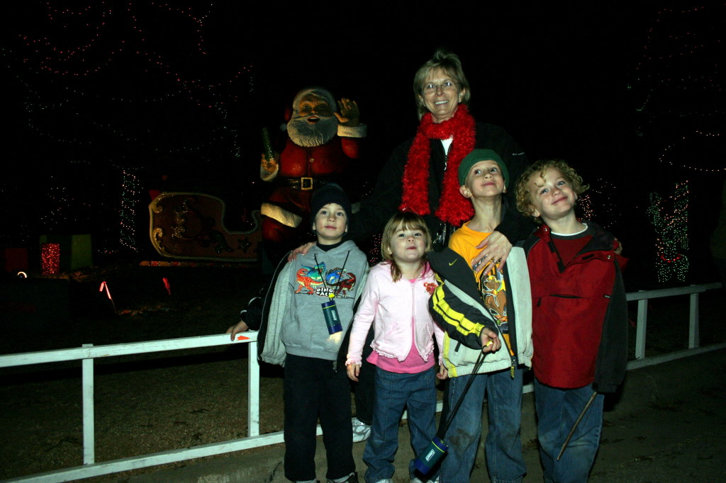 2005-12-22-Trail-of-Lights-67.JPG