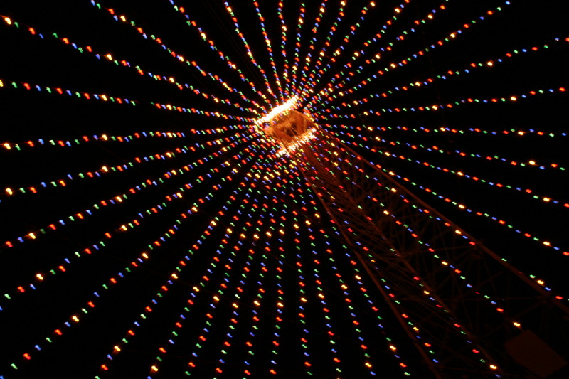 2005/12(December)/Trail-of-Lights/800x600_2005-12-22-Trail-of-Lights-10.JPG