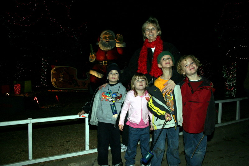 2005-12-22-Trail-of-Lights-67.JPG