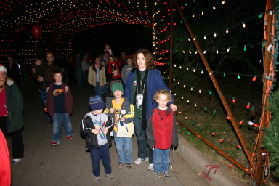 2005-12-22-Trail-of-Lights-30.JPG