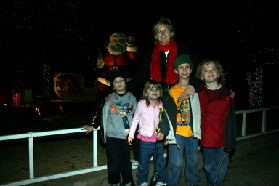 2005-12-22-Trail-of-Lights-66.JPG