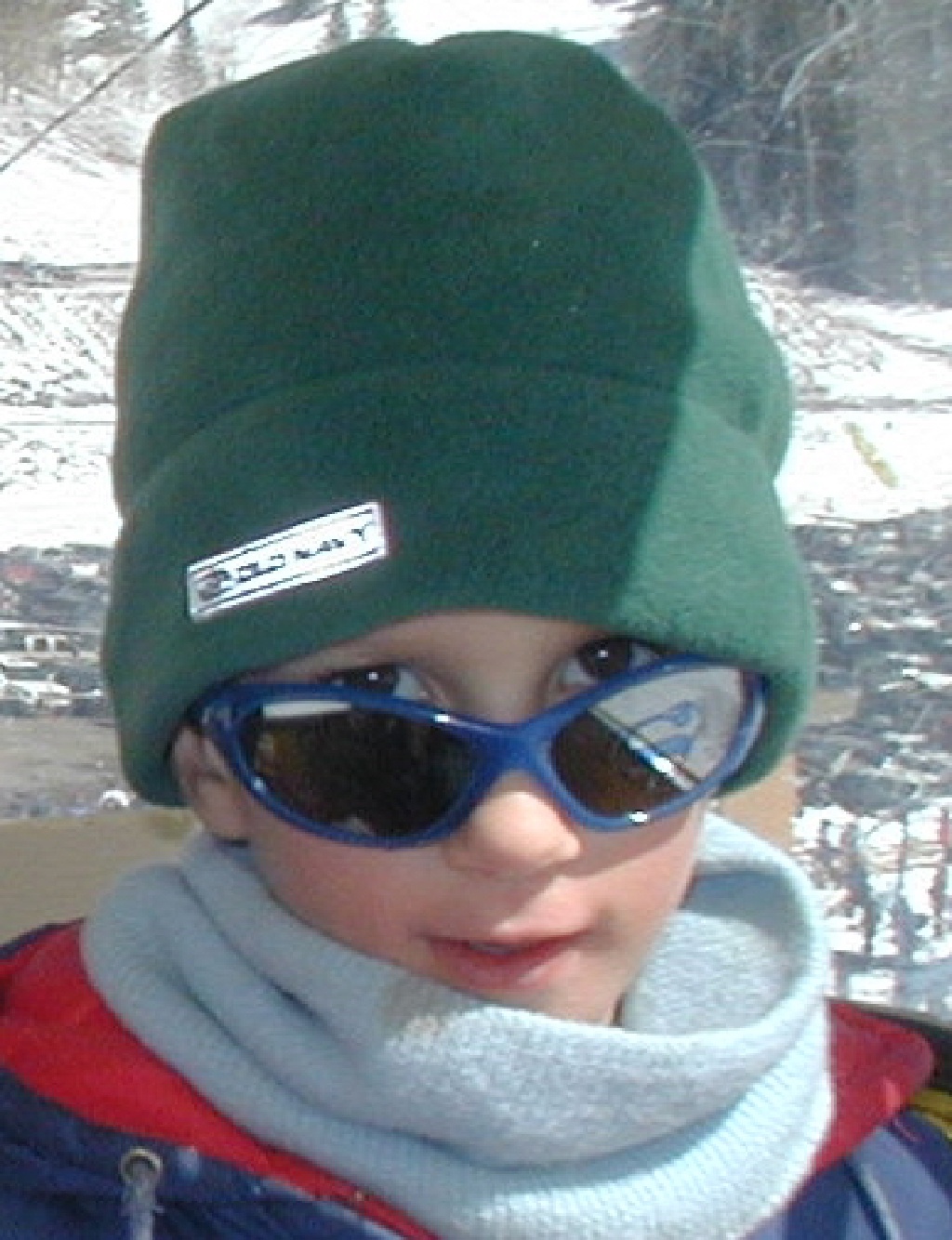 2005/Chance/2005-03-16-Ruidoso-skiing-20-Dax-Chance-gondola.JPG