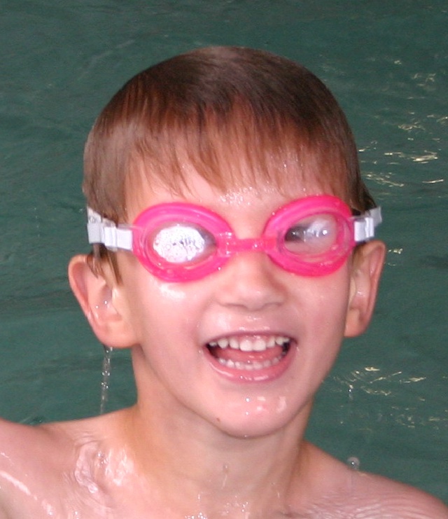 2005-05-12-Chance-Swim-show-76-trophy.JPG