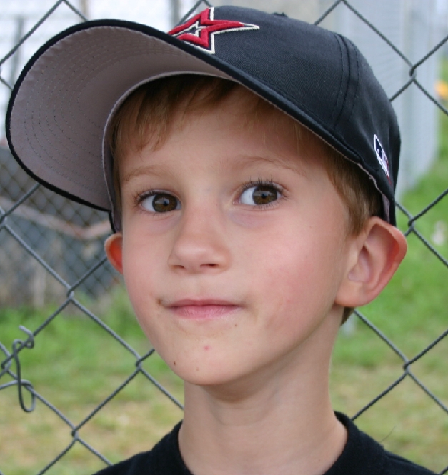 2005-05-09-T-ball-Chance-02.JPG
