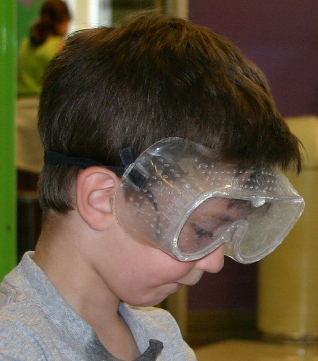 2005/Dax/1024x768_2005-05-07-Childrens-Museum-33-Chance-Dax.JPG