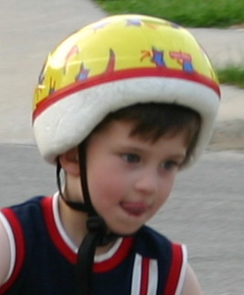 2005/Dax/800x600_2005-05-12-bikes-11-Dax-Travis.JPG