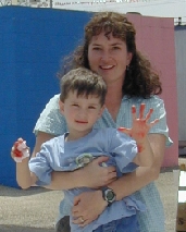 2005-04-16-Zachary-bday-Kiddie-Acres-27-Dax-messy-Suzi.JPG