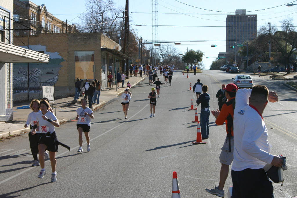 2006/01(January)/3M-half-marathon/1024x768_2006-01-29-3M-half-marathon-02-Suzi.JPG