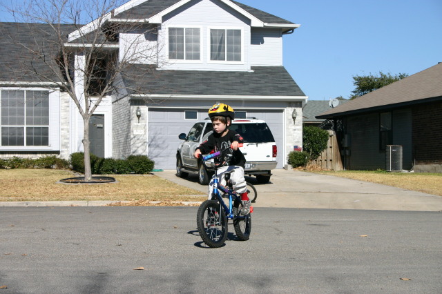 2006/01(January)/Biking/640x480_2006-01-03-Biking-04-Dax.JPG