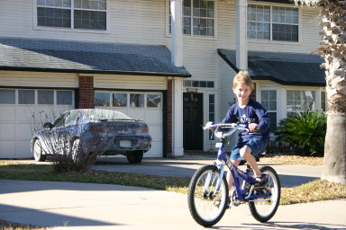2006-01-03-Biking-06-Chance.JPG