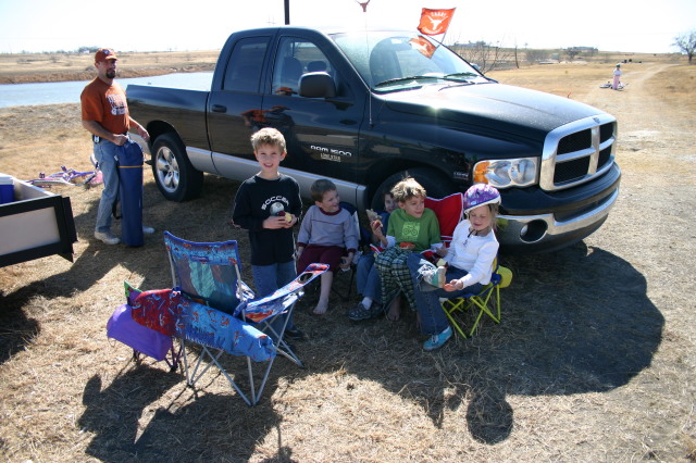 2006-01-08-Camping-Pflugerville-Land-20-Ren-Chance-Case-Dax-Jack-Brittney-McKenzie.JPG