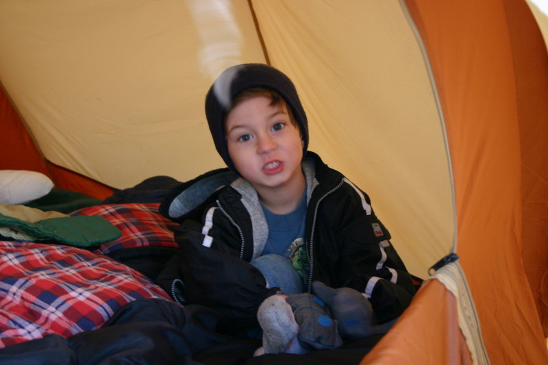 2006/01(January)/Camping-Pflugerville-Land/800x600_2006-01-08-Camping-Pflugerville-Land-07-Dax.JPG