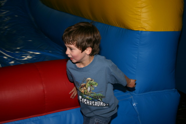 2006/01(January)/Zeyda-Bday/640x480_2006-01-07-Zedya-bday-11-Dax.JPG