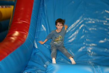 2006-01-07-Zedya-bday-18-Dax.JPG