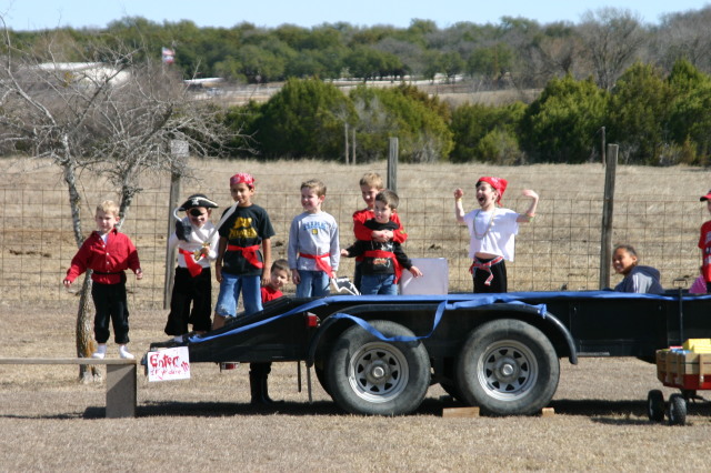 2006/02(February)/Colton-Bday/640x480_2006-02-04-Colton-bday-027-Chance-Dax.JPG