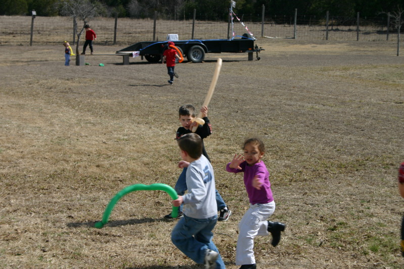 2006/02(February)/Colton-Bday/800x600_2006-02-04-Colton-bday-001-Dax.JPG