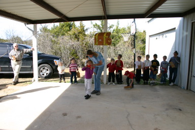 2006-02-04-Colton-bday-093-pinata-Carla.JPG