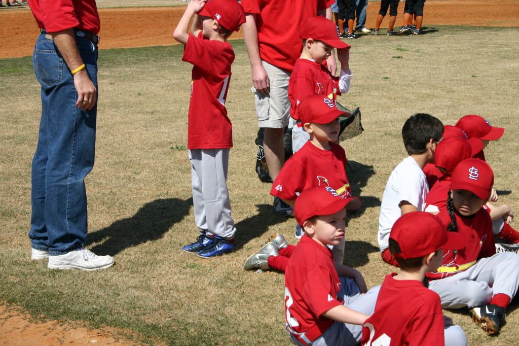 2006/02(February)/First-Cardinals-Tball-game/1024x768_2006-02-26-Tball-02-First-game-Cardinals.JPG
