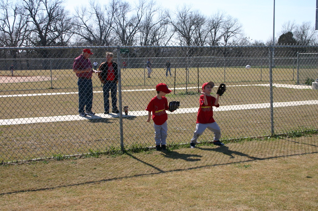 2006/02(February)/First-Cardinals-Tball-game/1024x768_2006-02-26-Tball-18-First-game-Cardinals-Dax-Chance.JPG