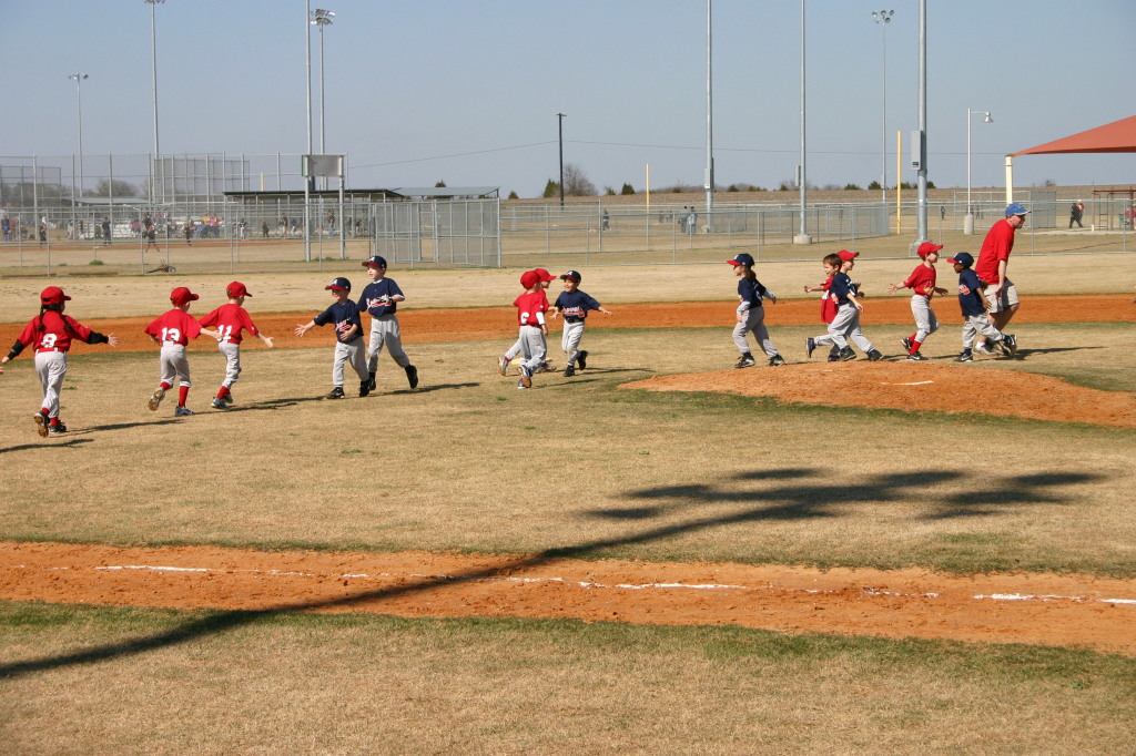 2006/02(February)/First-Cardinals-Tball-game/1024x768_2006-02-26-Tball-47-First-game-Cardinals.JPG