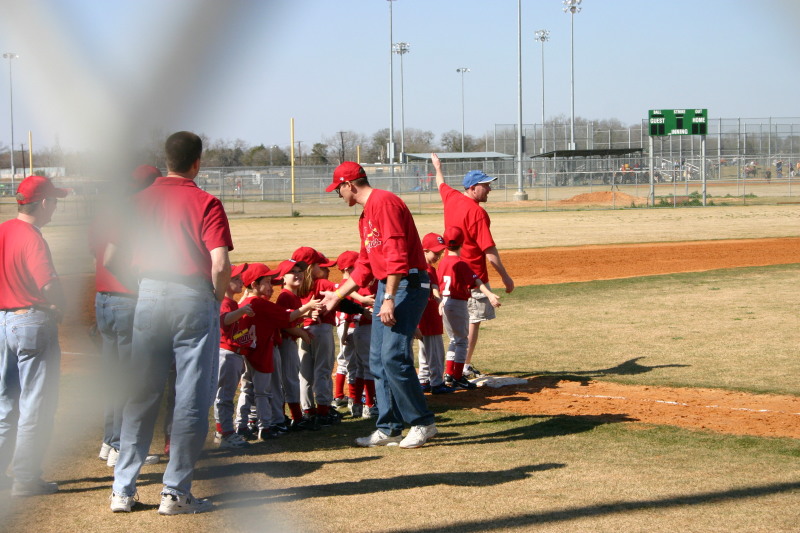 2006/02(February)/First-Cardinals-Tball-game/800x600_2006-02-26-Tball-43-First-game-Cardinals.JPG