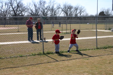 2006-02-26-Tball-18-First-game-Cardinals-Dax-Chance.JPG