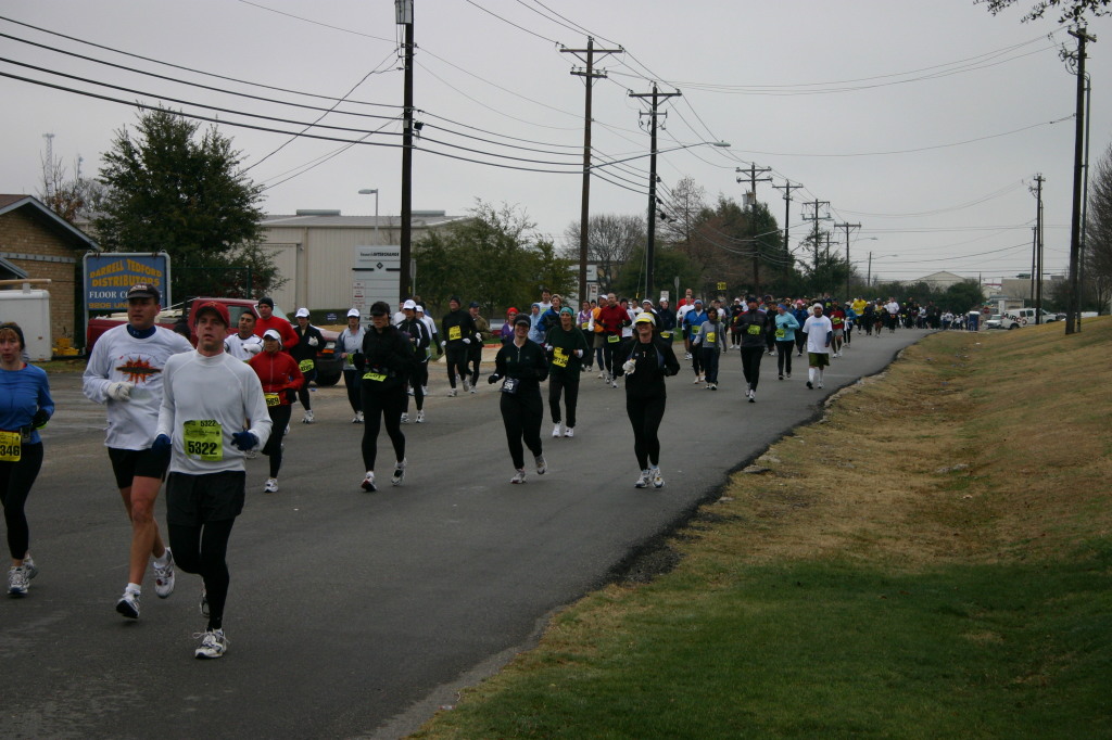 2006/02(February)/FreeScale-Marathon/1024x768_2006-02-19-Marathon-27-Suzi-Andrea-Industrial.JPG