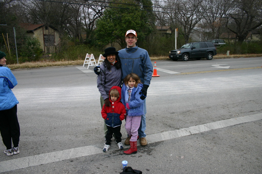 2006-02-19-Marathon-48-Ben-Kavita-Kalyani-Sachin.JPG