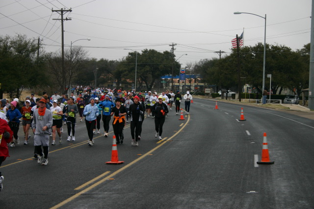 2006-02-19-Marathon-18-Suzi-Andrea-Rudys.JPG