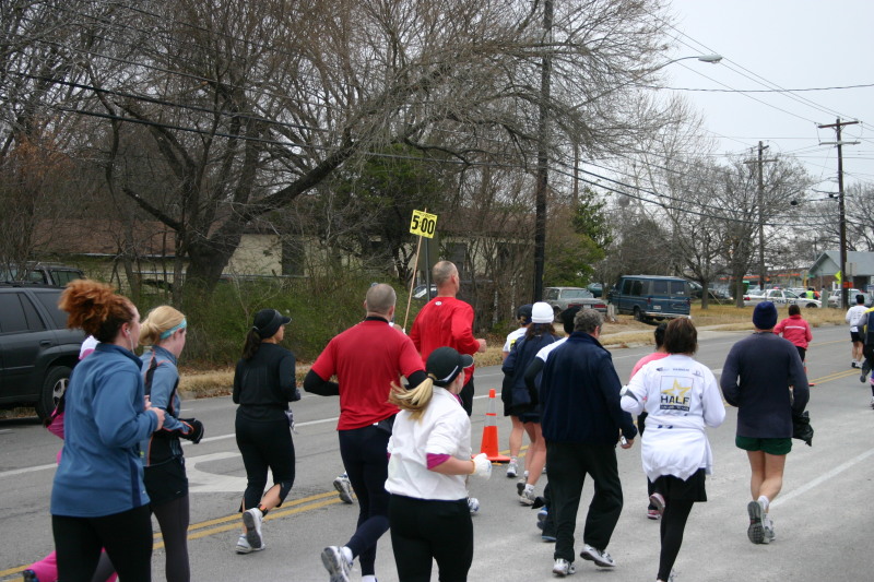 2006/02(February)/FreeScale-Marathon/800x600_2006-02-19-Marathon-39-5hr-pace.JPG