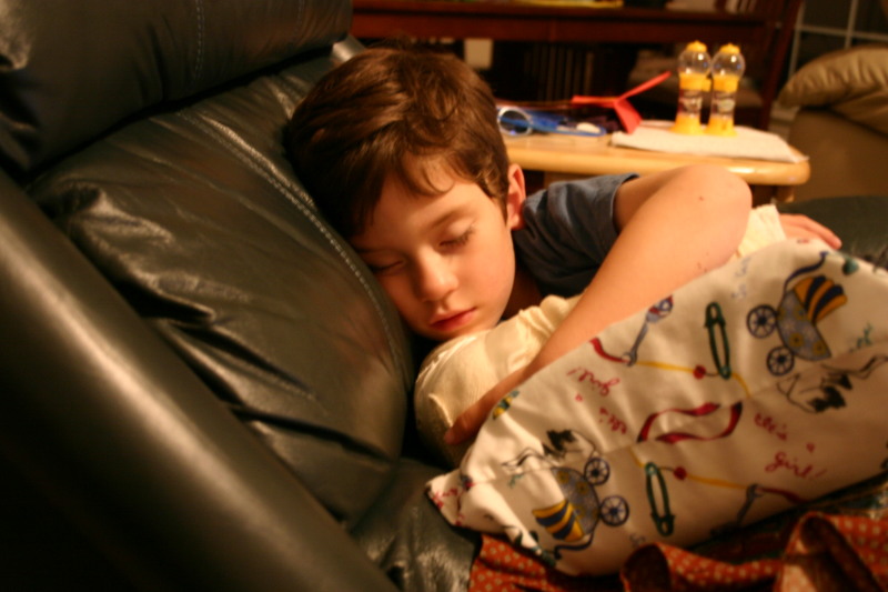 2006/03(March)/Dax-broken-arm/800x600_2006-03-30-Dax-broken-arm-1.JPG