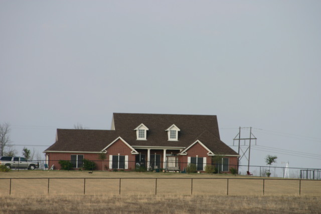 2006/03(March)/House-Hunting/640x480_2006-02-05-5128-House-Hunting.JPG