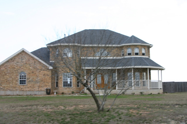 2006/03(March)/House-Hunting/640x480_2006-02-05-5146-House-Hunting.JPG