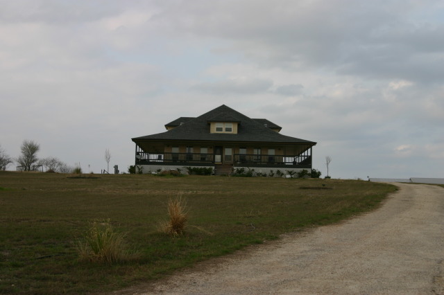 2006/03(March)/House-Hunting/640x480_2006-02-05-5159-House-Hunting.JPG