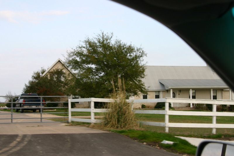 2006/03(March)/House-Hunting/800x600_2006-02-05-5162-House-Hunting.JPG