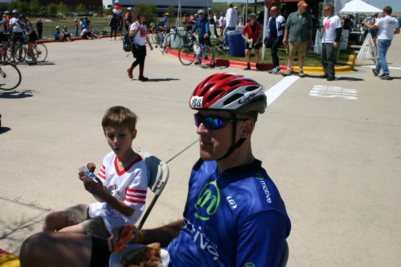 2006/03(March)/Rosedale-Ride/2006-03-25-Rosedale-Ride-60miler-1-Chance-Travis.JPG