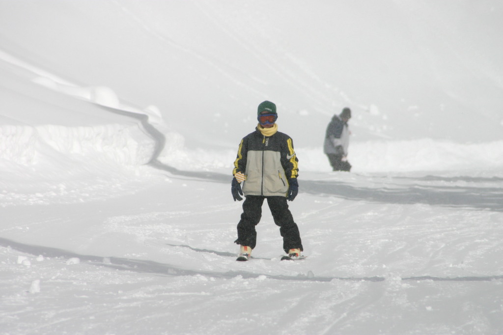 2006/03(March)/Skiing-WolfCreek/1024x768_2006-03-13-Skiing-WolfCreek-03-Chance.JPG
