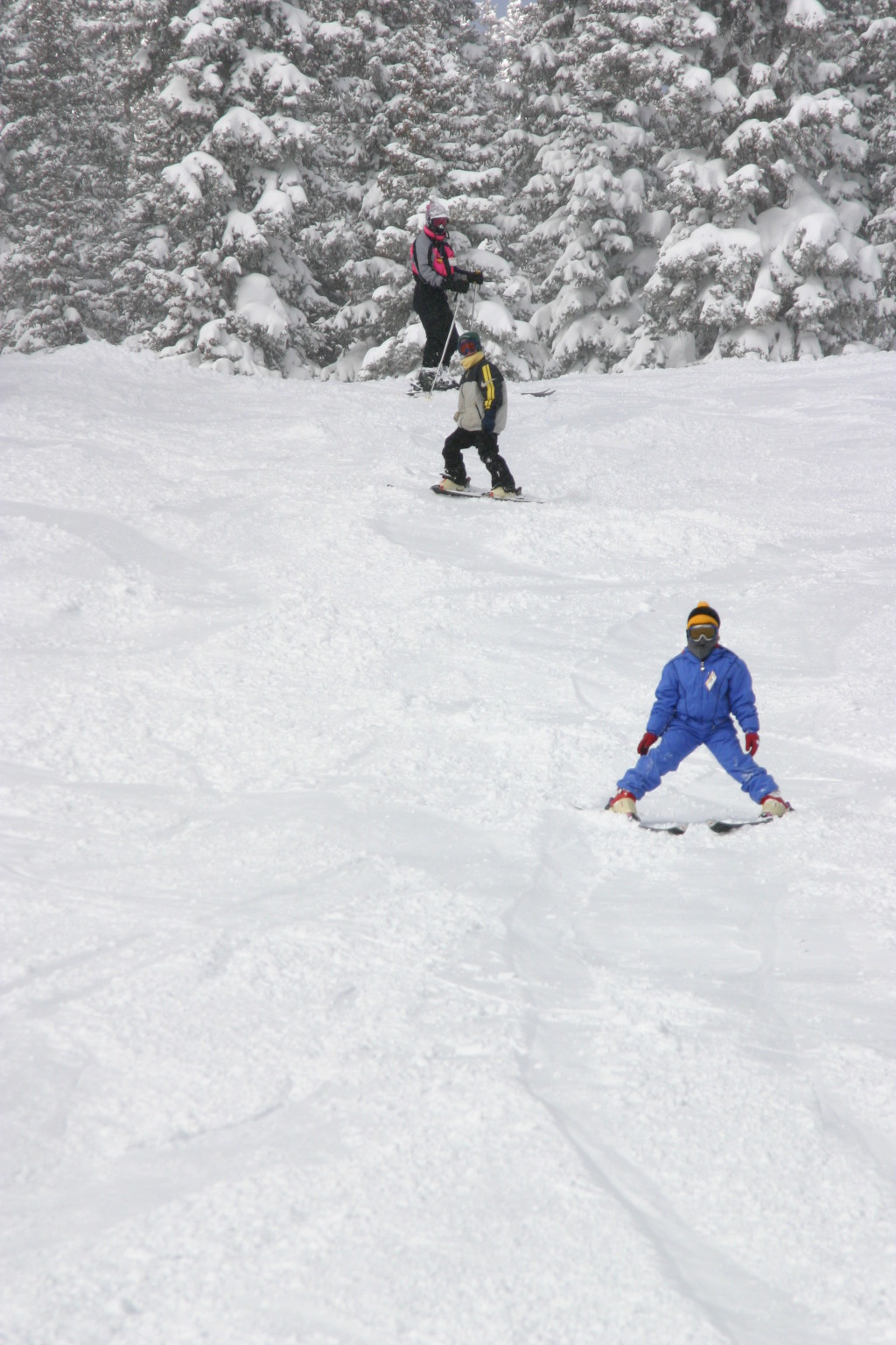 2006-03-13-Skiing-WolfCreek-23-Ren-Chance-Brittney.JPG