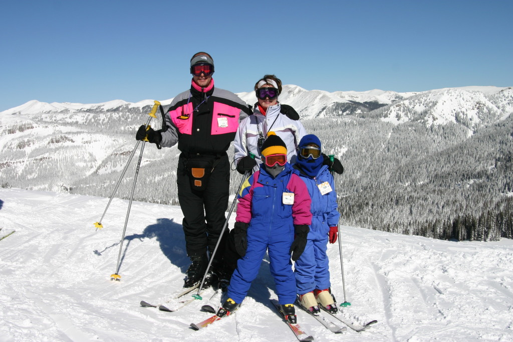 2006-03-14-Skiing-Wolfcreek-016Ren-McKenzie-Brittney-Marci.JPG