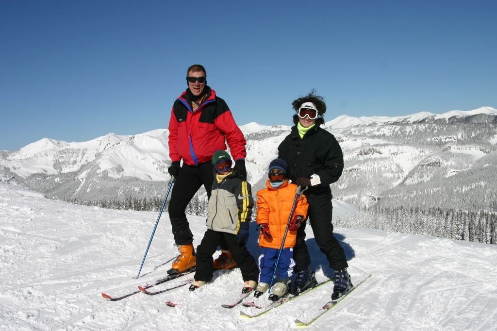 2006/03(March)/Skiing-WolfCreek/1024x768_2006-03-14-Skiing-Wolfcreek-019-Chance-Dax-Suzi-Travis.JPG
