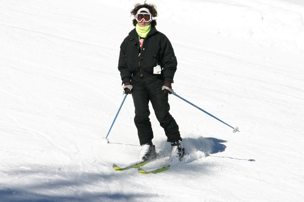 2006/03(March)/Skiing-WolfCreek/1024x768_2006-03-14-Skiing-Wolfcreek-036-Suzi.JPG
