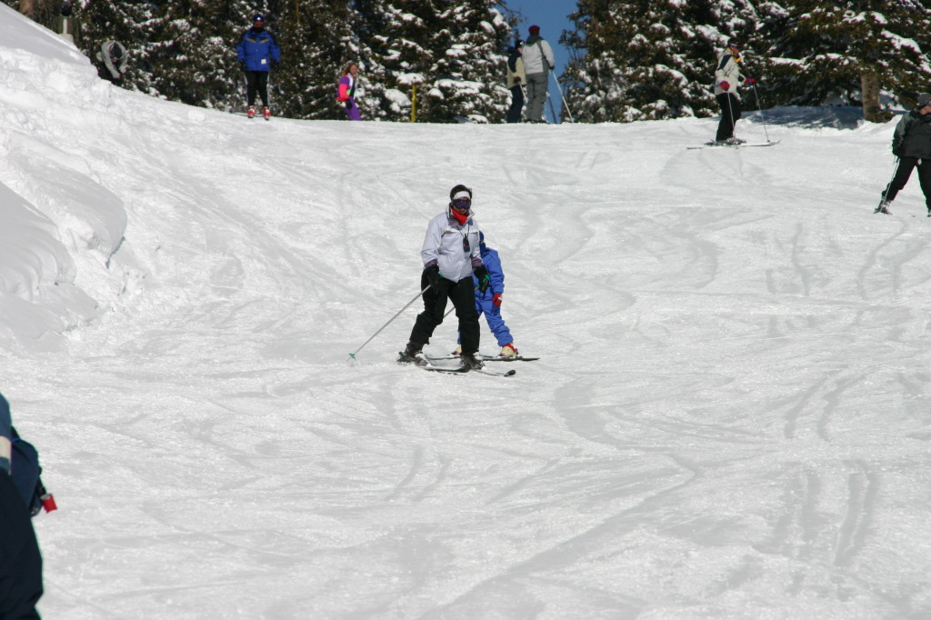 2006-03-14-Skiing-Wolfcreek-038-Brittney-Marci.JPG
