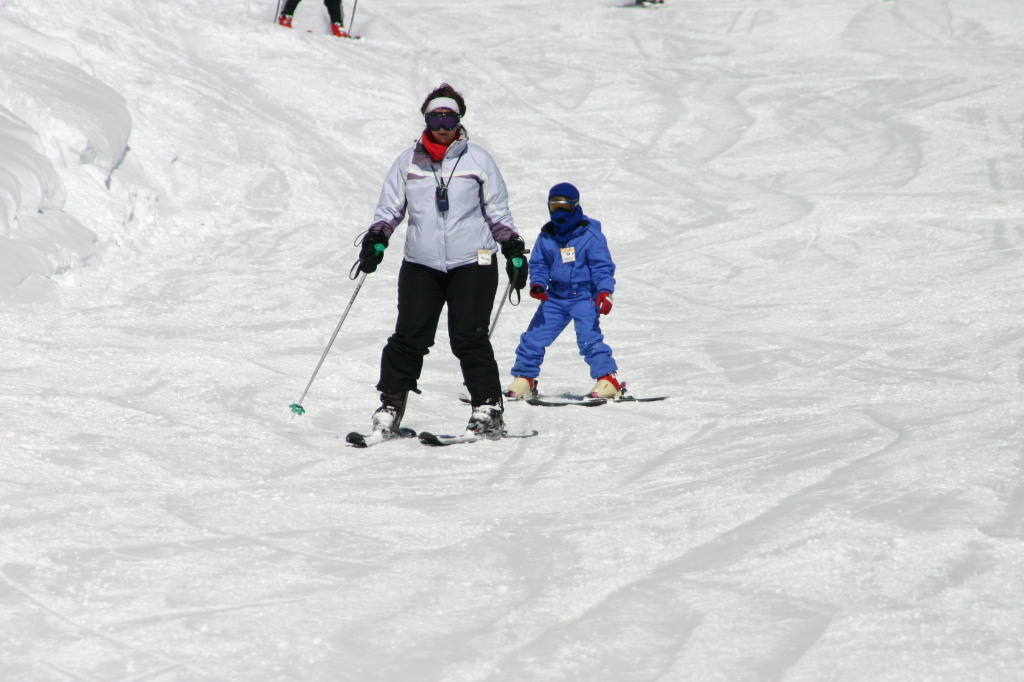 2006-03-14-Skiing-Wolfcreek-040-Brittney-Marci.JPG