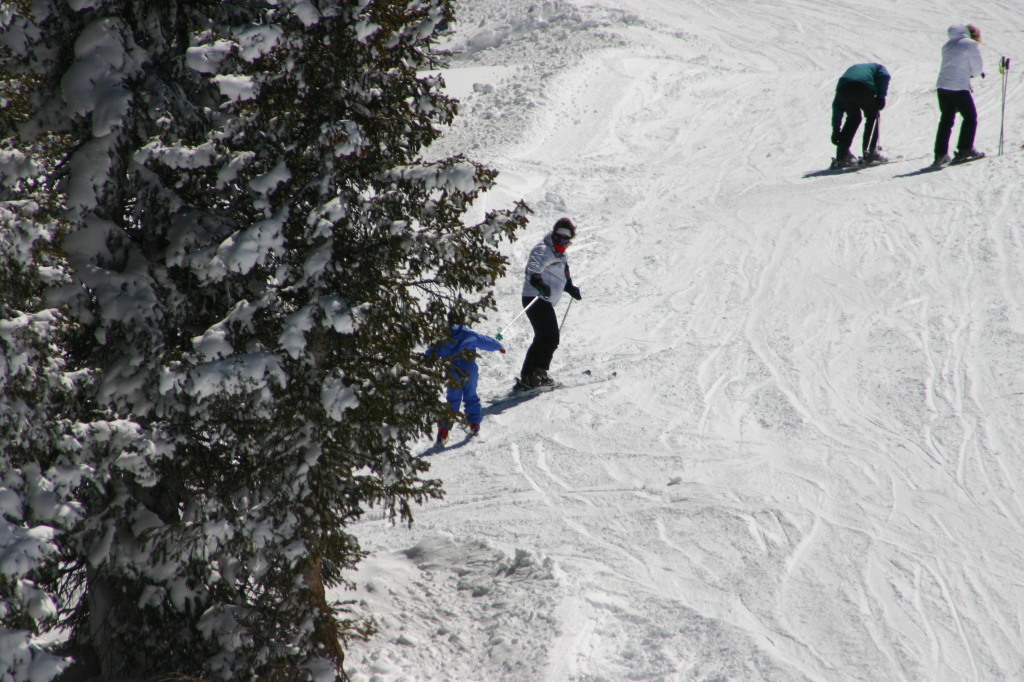 2006-03-14-Skiing-Wolfcreek-049-Brittney-Marci.JPG