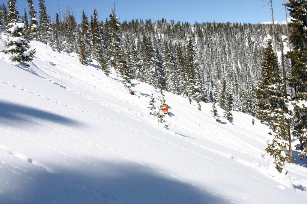 2006/03(March)/Skiing-WolfCreek/1024x768_2006-03-14-Skiing-Wolfcreek-056-double-diamond.JPG